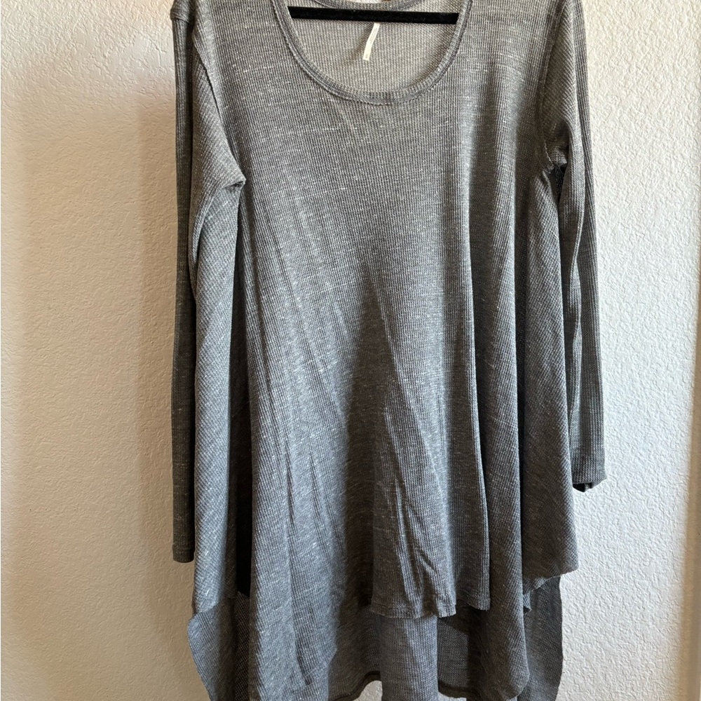 EUC FREE PEOPLE Gray Long Sleeve Women's Top